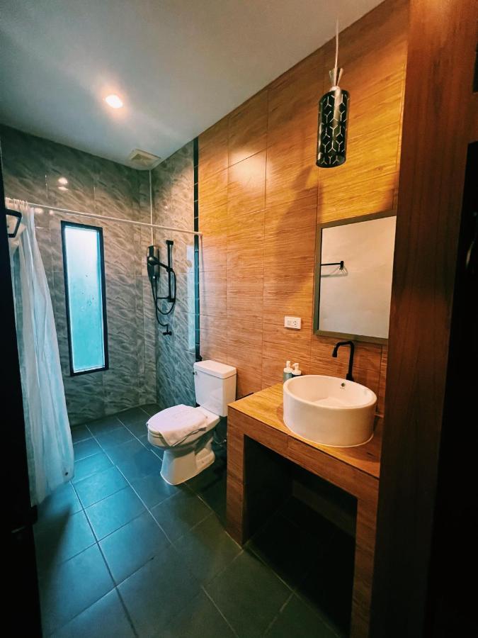 Vivi Hotel Resort Phuket Exterior photo